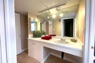 73 N F St, Salt Lake City, UT 84103 - Photo 6