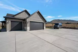 3896 N Eagle Ridge Dr E, Eden, UT 84310 - Photo 2
