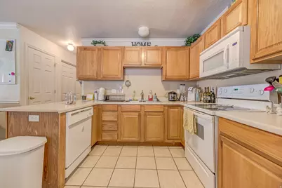 583 N University Ave #313, Provo, UT 84601 - Photo 2