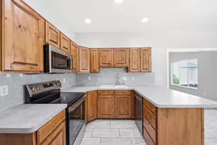 740 S Clearwater Ct, Layton, UT 84041 - Photo 10