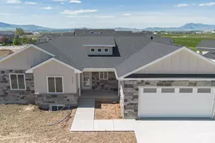 527 N 100 W, Hyde Park, UT 84318 - Photo 2