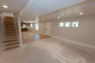 527 N 100 W, Hyde Park, UT 84318 - Photo 24