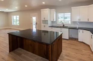 527 N 100 W, Hyde Park, UT 84318 - Photo 6