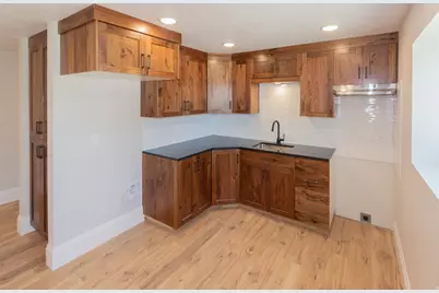 527 N 100 W, Hyde Park, UT 84318 - Photo 22