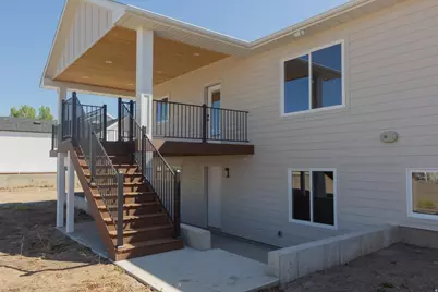 527 N 100 W, Hyde Park, UT 84318 - Photo 38