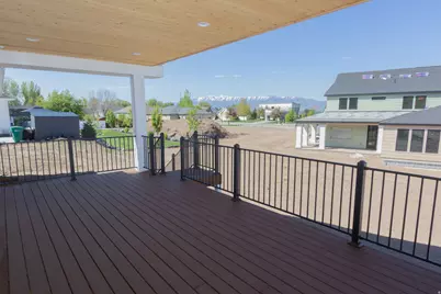 527 N 100 W, Hyde Park, UT 84318 - Photo 42
