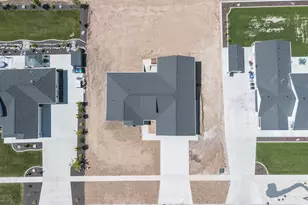 527 N 100 W, Hyde Park, UT 84318 - Photo 4
