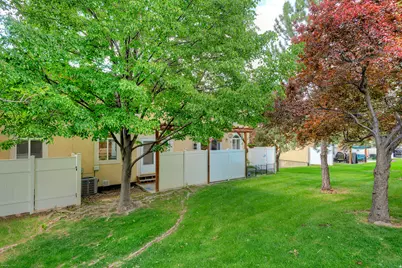 9485 S Fairway View Dr, Sandy, UT 84070 - Photo 24