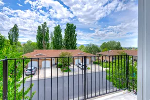 9485 S Fairway View Dr, Sandy, UT 84070 - Photo 12