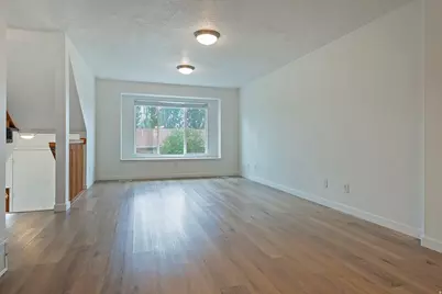 9485 S Fairway View Dr, Sandy, UT 84070 - Photo 6