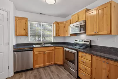 1108 E Holyoak Ln, Moab, UT 84532 - Photo 6