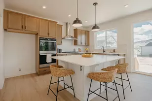 944 W Columbia Ct, Riverdale, UT 84405 - Photo 6
