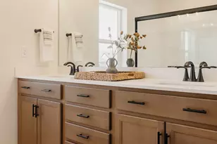 944 W Columbia Ct, Riverdale, UT 84405 - Photo 76