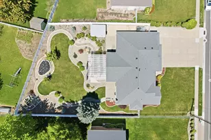 776 S Flint St W, Layton, UT 84041 - Photo 2