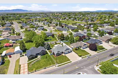 776 S Flint St W, Layton, UT 84041 - Photo 34