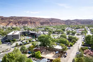 186 W Center St, Moab, UT 84532 - Photo 14