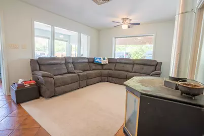 186 W Center St, Moab, UT 84532 - Photo 6