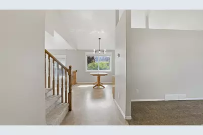 2290 N 1060 E, Lehi, UT 84043 - Photo 4