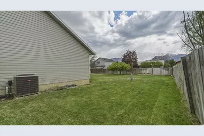 2290 N 1060 E, Lehi, UT 84043 - Photo 36