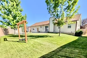 234 W Georgia Ave N, Harrisville, UT 84404 - Photo 30