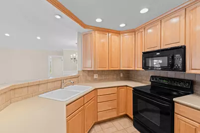 888 N 250 W, Bountiful, UT 84010 - Photo 8