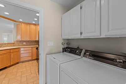888 N 250 W, Bountiful, UT 84010 - Photo 20