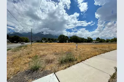 180 N Main #3, Mona, UT 84645 - Photo 2