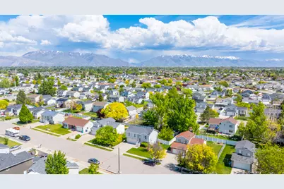 5426 S 4175 W, Roy, UT 84067 - Photo 20