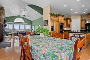 708 N Eagleridge Dr E, Bountiful, UT 84010 - Photo 10