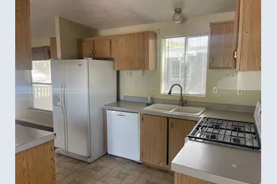 1123 W 465 N, Orem, UT 84057 - Photo 2