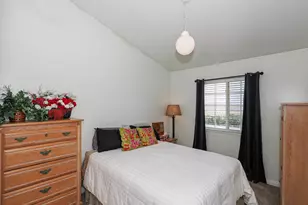 1833 N 350 E, Centerville, UT 84014 - Photo 36