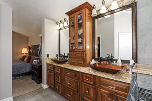 1833 N 350 E, Centerville, UT 84014 - Photo 32