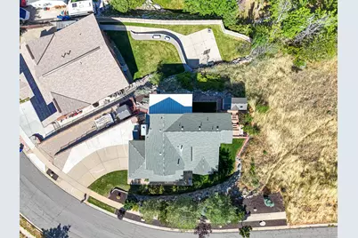1833 N 350 E, Centerville, UT 84014 - Photo 6