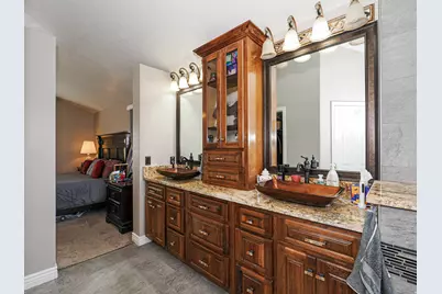 1833 N 350 E, Centerville, UT 84014 - Photo 32