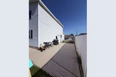 4135 W 4700 S, Roy, UT 84067 - Photo 30