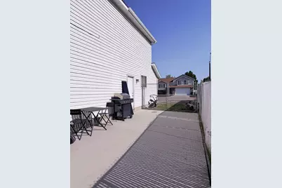 4135 W 4700 S, Roy, UT 84067 - Photo 32