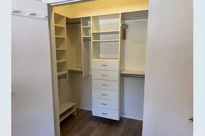 4451 S Pan American Dr, Murray, UT 84107 - Photo 10