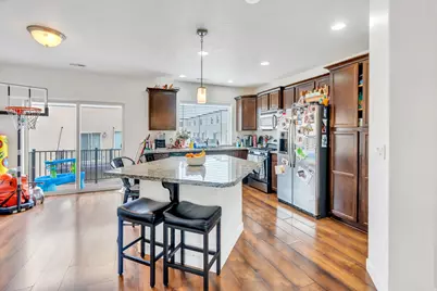 12 W Gilbride Ave, Murray, UT 84107 - Photo 4