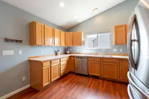 2047 E Weeping Willow Way N, Eagle Mountain, UT 84005 - Photo 6