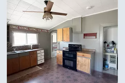 156 E Center, Huntington, UT 84528 - Photo 4