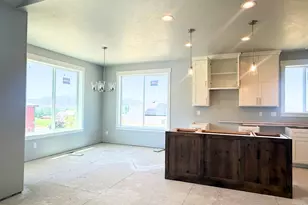 936 E 410 N, Hyde Park, UT 84318 - Photo 10