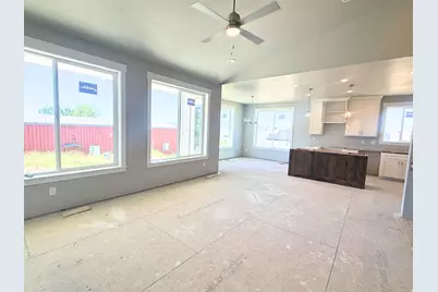 936 E 410 N #183, Hyde Park, UT 84318 - Photo 6