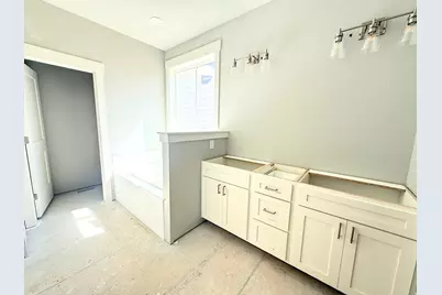 936 E 410 N #183, Hyde Park, UT 84318 - Photo 16