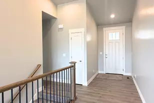 936 E 410 N, Hyde Park, UT 84318 - Photo 4