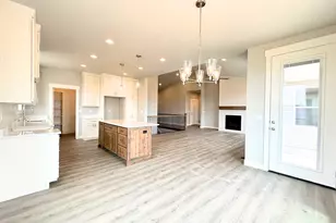 936 E 410 N, Hyde Park, UT 84318 - Photo 8