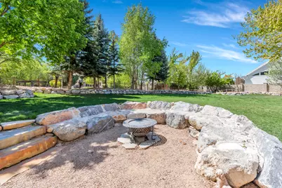 1190 E Wintergreen Ct N, Alpine, UT 84004 - Photo 38