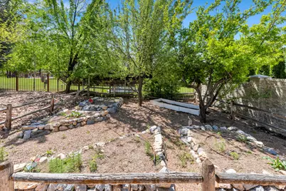 1190 E Wintergreen Ct N, Alpine, UT 84004 - Photo 36