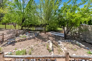 1190 E Wintergreen Ct N, Alpine, UT 84004 - Photo 36