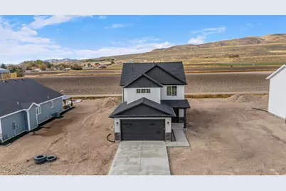 211 N 900 W, Garland, UT 84312 - Photo 4
