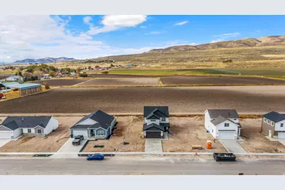 211 N 900 W, Garland, UT 84312 - Photo 2